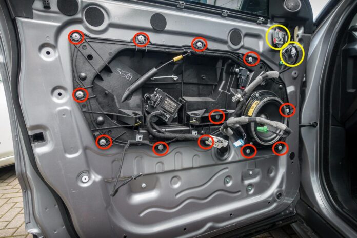 car door lock mechanism repair